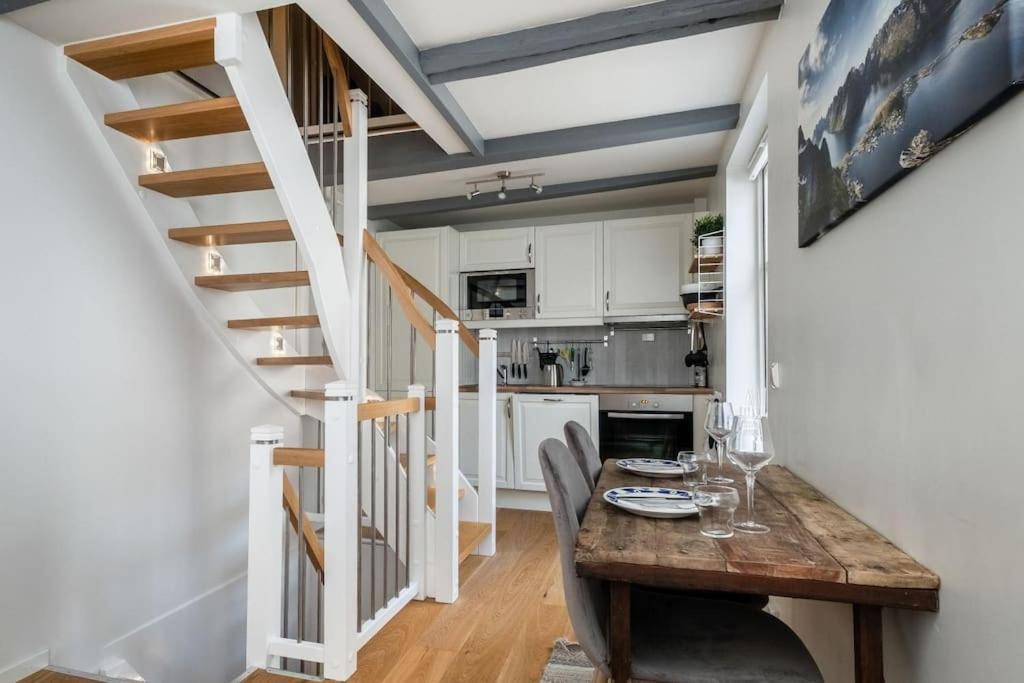 Hidden Gem Near The Old Town Bridge, 40M² Apt. Trondheim Bagian luar foto