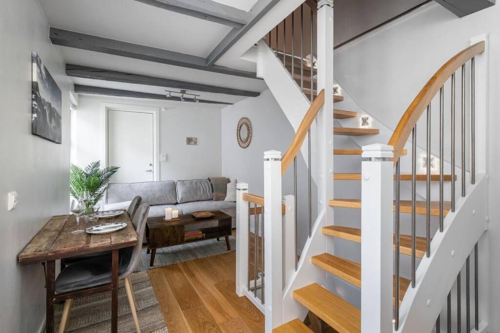 Hidden Gem Near The Old Town Bridge, 40M² Apt. Trondheim Bagian luar foto